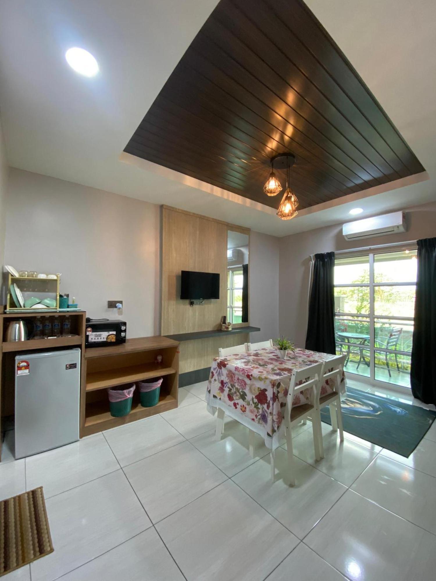 Grand Village Inn Pantai Cenang (Langkawi) Exterior foto
